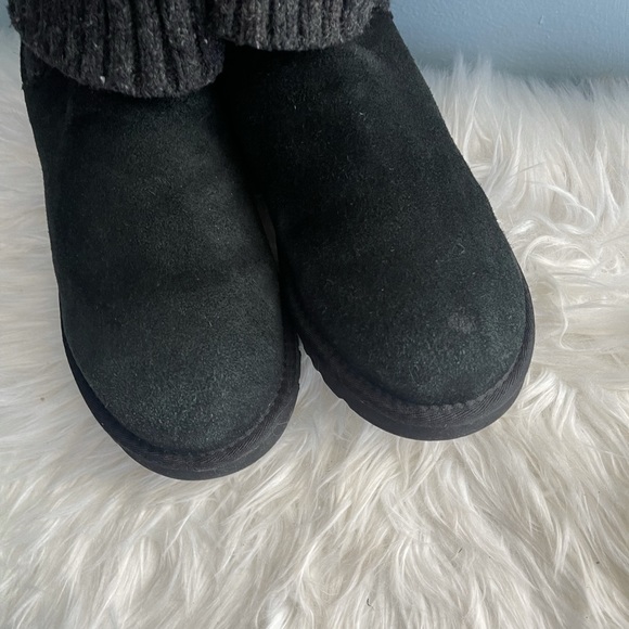 UGG CAMBRIDGE BLACK KNOT BOOTS SIZE 9 - Picture 7 of 8